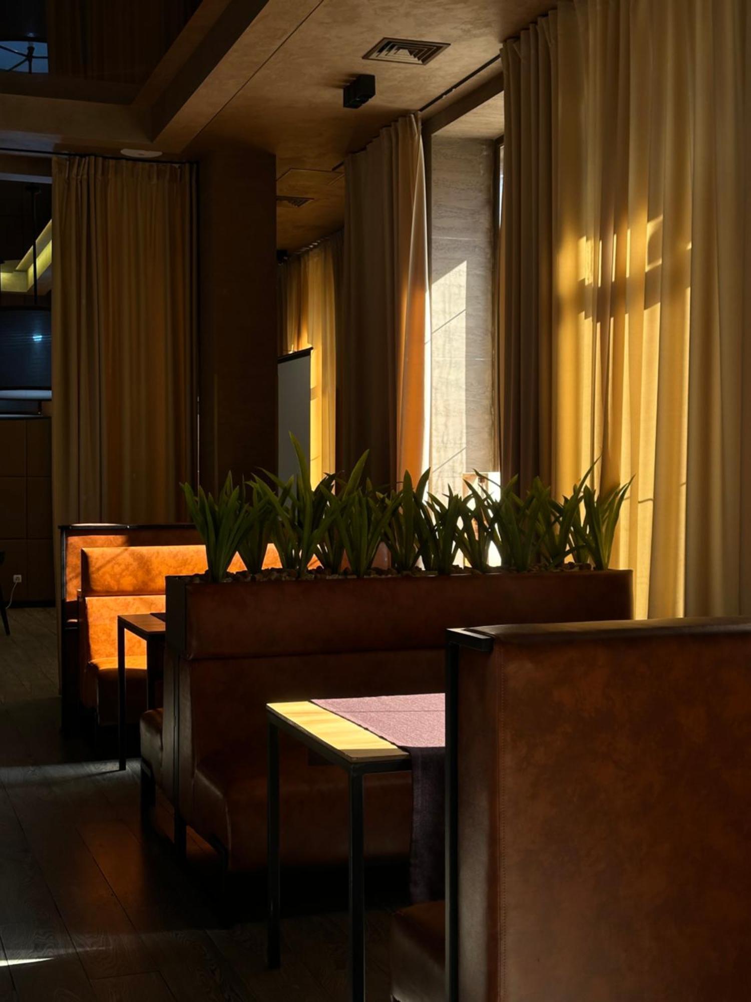 Hotel Atmosphere Poltava Exterior foto