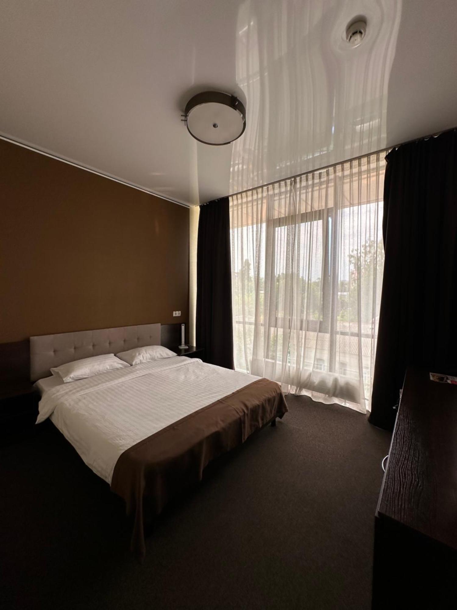 Hotel Atmosphere Poltava Exterior foto